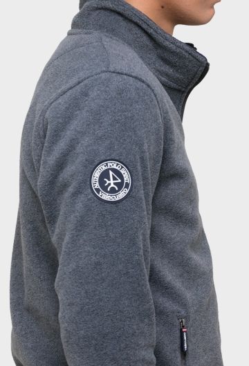 Chaqueta polar modelo escudo gris