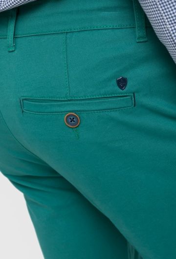 Pantalón clásico chino de hombre verde