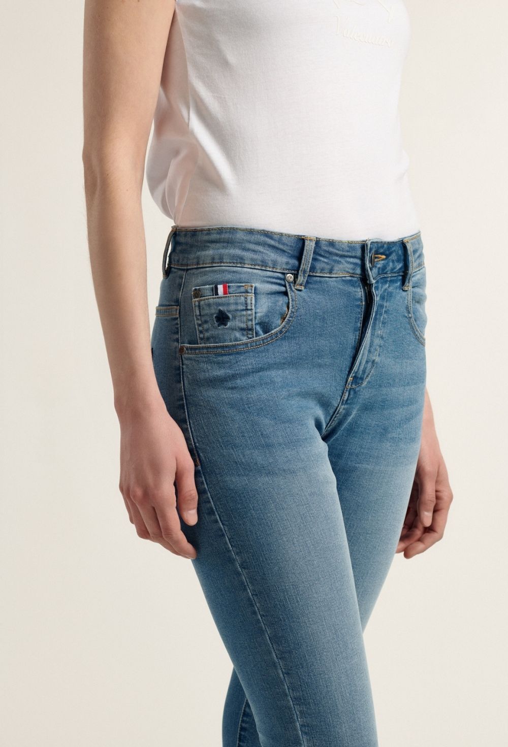 Jeans mujer azul claro - 45.43