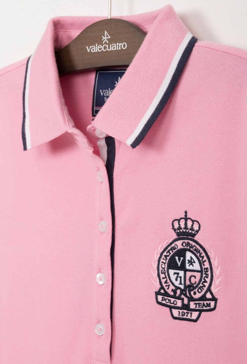 Vestido modelo escudo rosa - 45.43