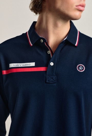 Polo Valecuatro de hombre azul marino modelo bandera