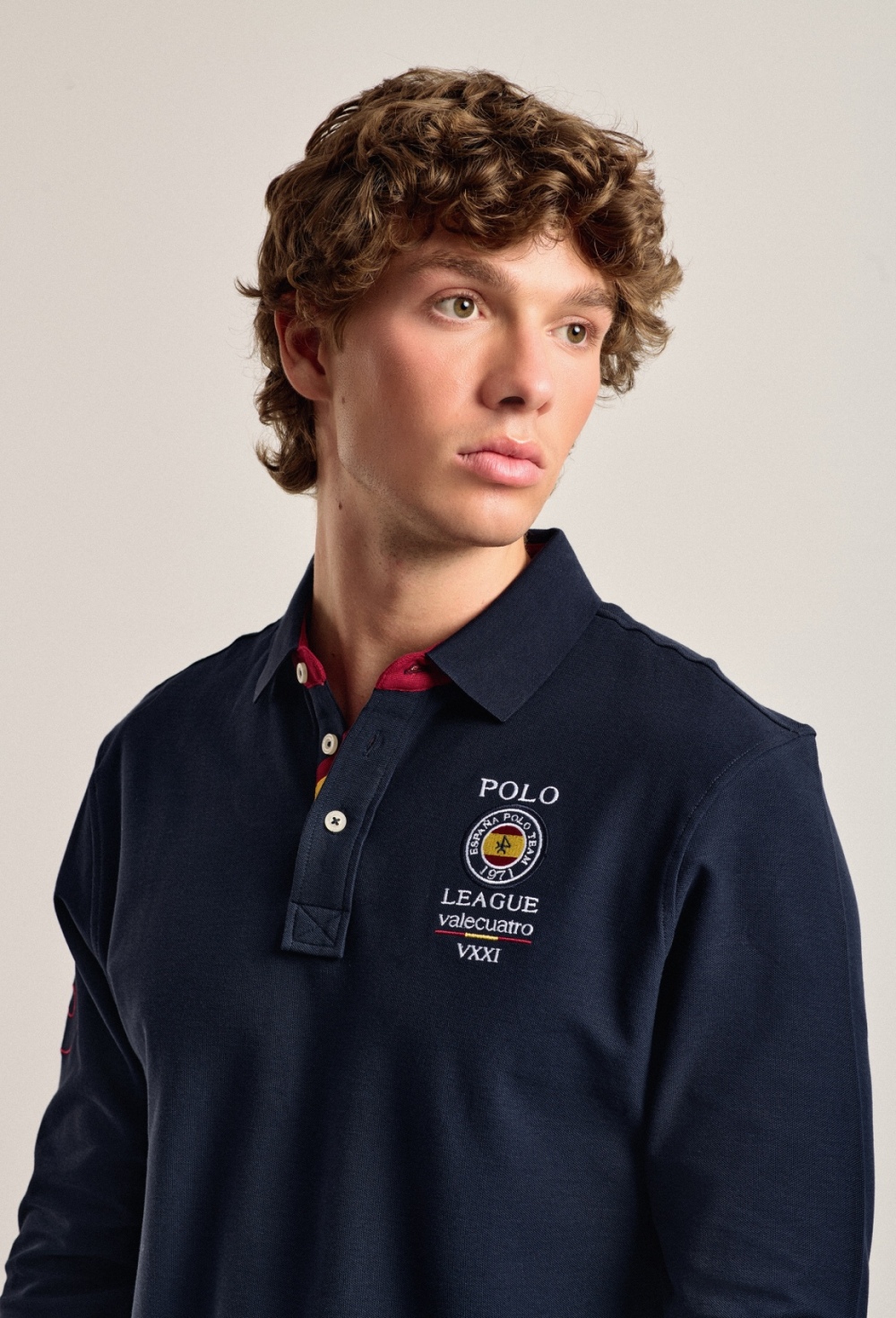 Valecuatro - Polo Valecuatro de hombre azul marino escudo España