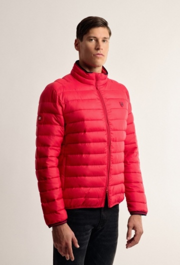 Chaqueta clásica cuello bandera roja