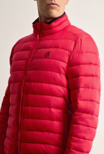 Chaqueta clásica cuello bandera roja