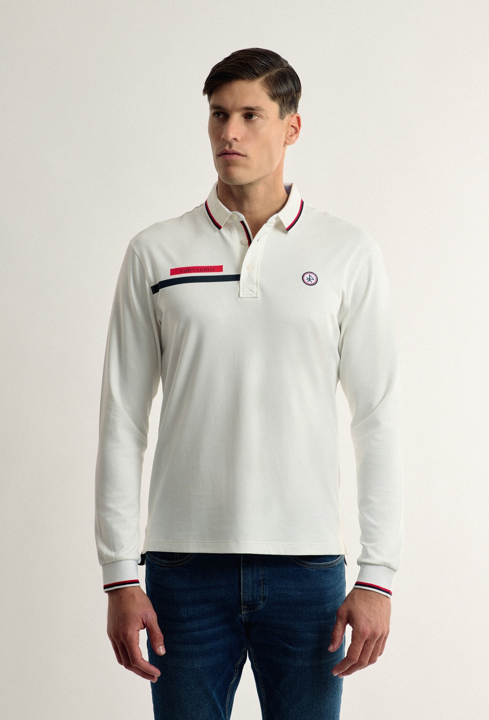 polos - Polo Valecuatro de hombre blanco modelo bandera I24H-6019-BL