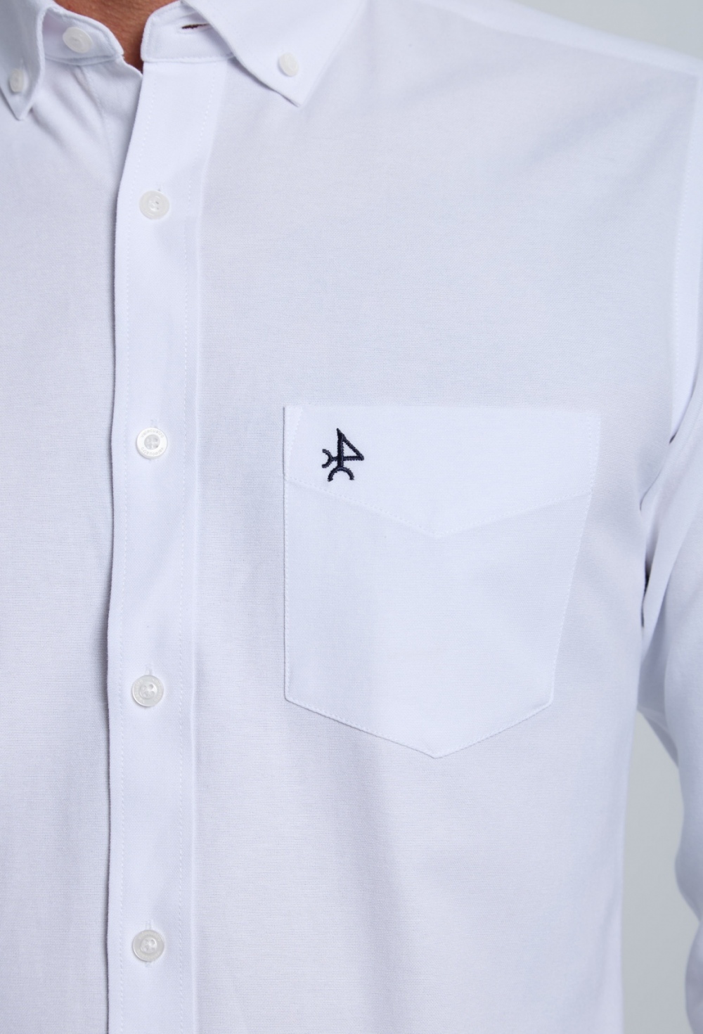 Camisa bolsillo blanca - 59.95