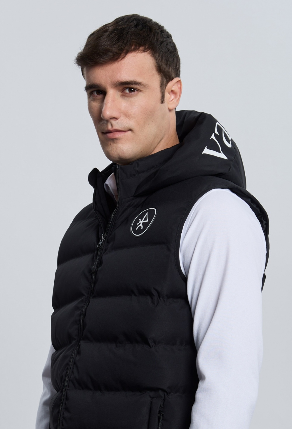 CHALECO H ACOLCHADO CAPUCHA - Valecuatro