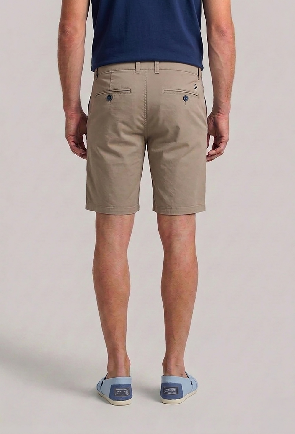 Bermuda clásica color beige - 38.43
