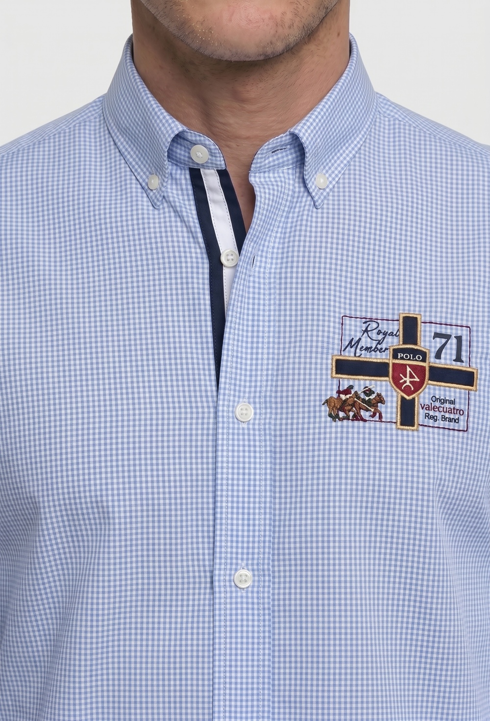 Camisa bordada modelo Player celeste vichy - 79.9