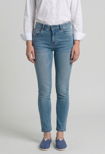 Jeans mujer azul claro